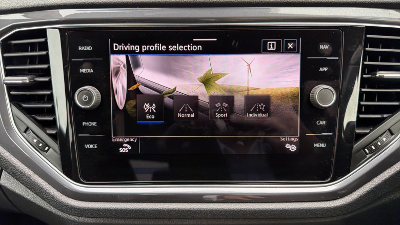 Volkswagen T-Roc 1.5 TSI EVO R-Line 5dr DSG Petrol Hatchback